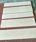 60cm x 60cmのベージュ石造りの大理石の平板、パキスタンの明るく白い大理石のフロアーリング平板のタイルの石のブロック