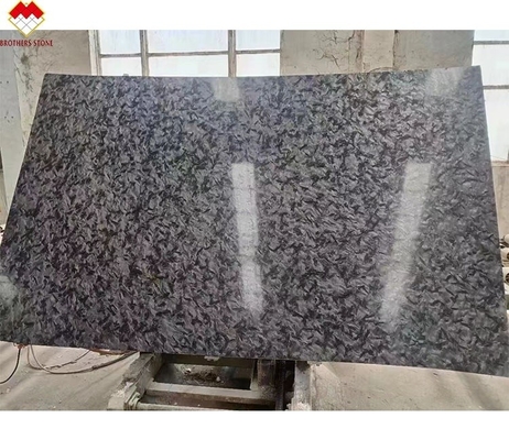 天然ブラシ革表面マトリックス ヴェルサーシ 黒 クラシック 黒クォーツィート  Brazilian countertop