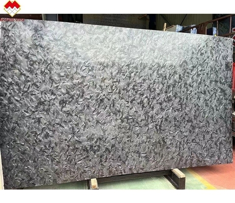 天然ブラシ革表面マトリックス ヴェルサーシ 黒 クラシック 黒クォーツィート  Brazilian countertop