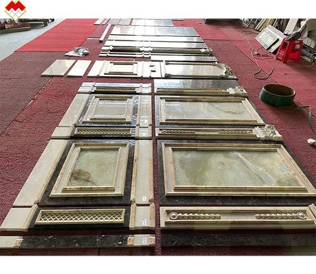 ヴィラ 背景 壁 緑色 オニックス と ベージュ 色 マルブル 石板 現代の デザイン