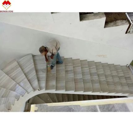 木製の白い大理石の直線階段,描画面と防滑テープデザイン