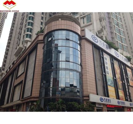 外壁の壁カバーのためのサイズに切断された花岩 現代的なデザインと高密度