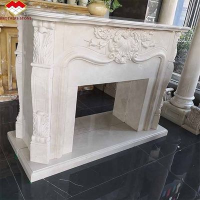 現代的な室内 クリーム 白石 壁炉 テーブル ヴィラ 周辺 ポーリング 壁炉