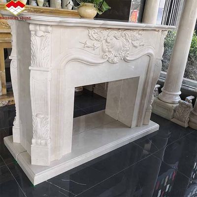現代的な室内 クリーム 白石 壁炉 テーブル ヴィラ 周辺 ポーリング 壁炉