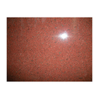 赤い色の荒い花こう岩の台所カウンタートップの床タイル50x50の平板2.73 g/cm3